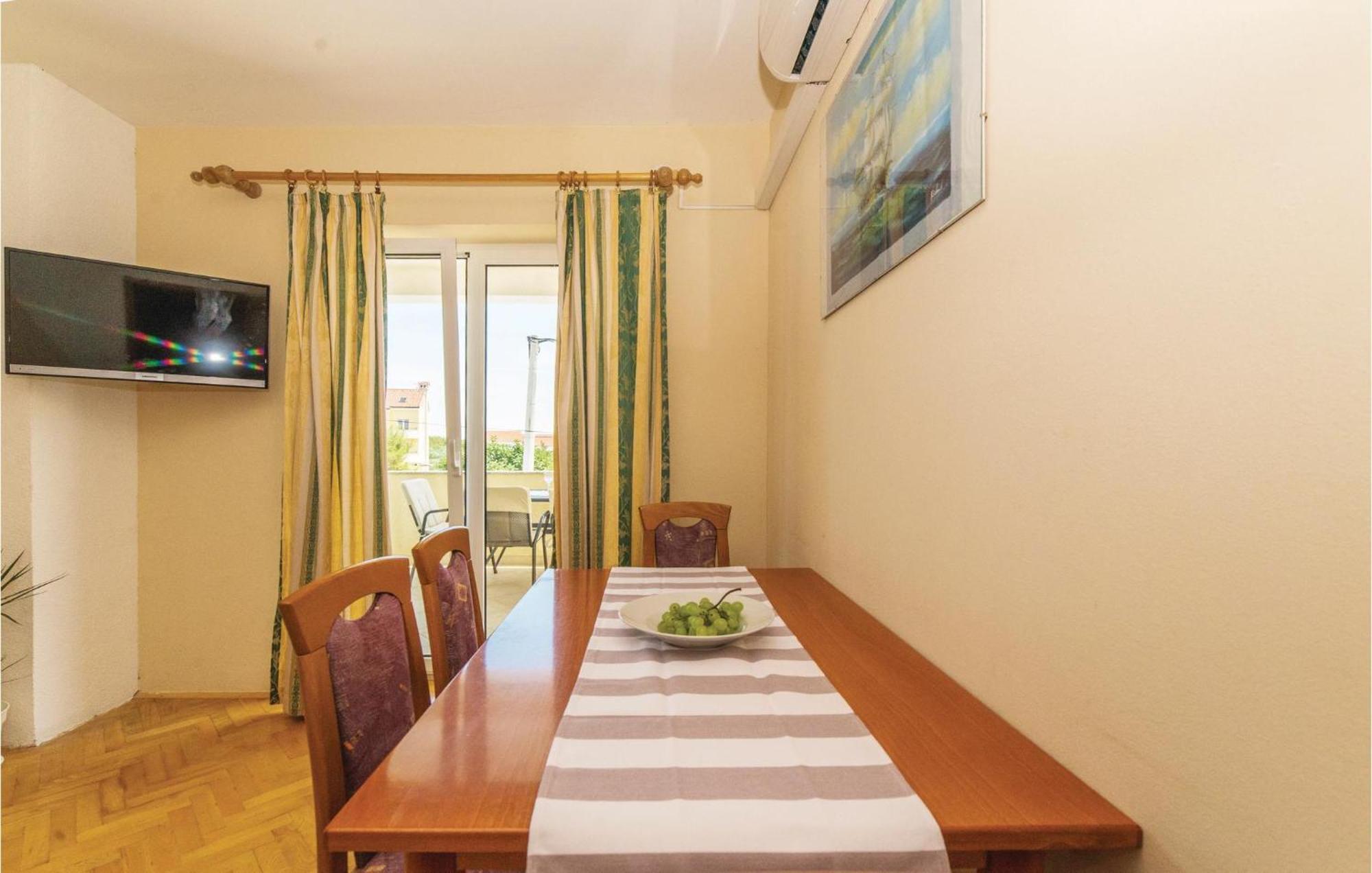 Pet Friendly Apartment In Biograd With Kitchen Биоград-на-Мору Экстерьер фото